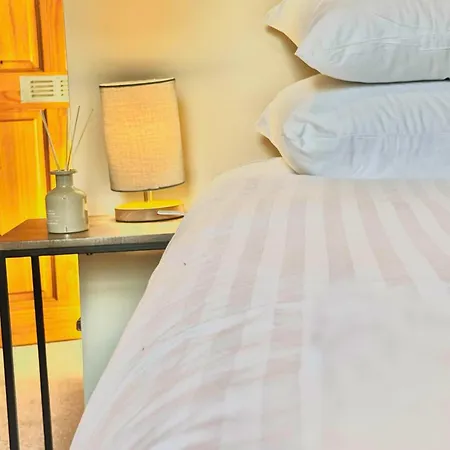 At No12 Дом отдыха Карлайл